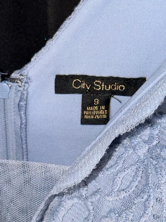 124 - City Studio Dusty Blue Lace V-Neck Dress - Picture 4 of 9